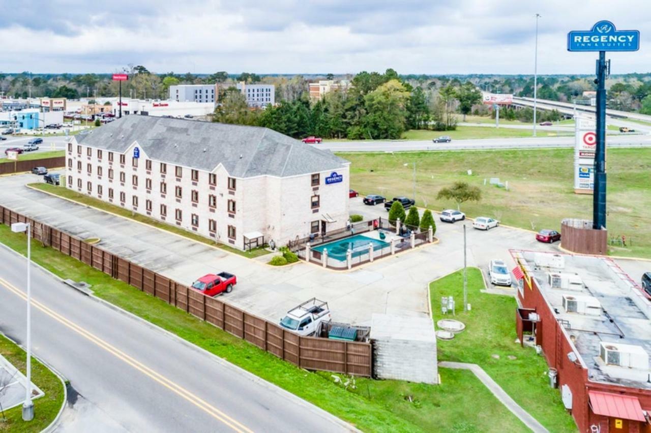 Regency Inn & Suites Biloxi Exterior photo