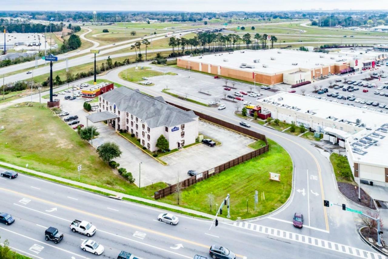 Regency Inn & Suites Biloxi Exterior photo